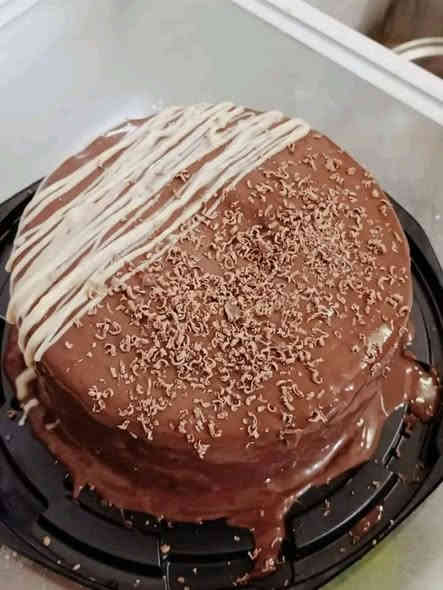 كيك بركاني 
السعر 13 مع التوصيل 

للحجز مراسلة الصفحه او ع وات ساب *********** 📲يوجد توصيل لكافة مناطق ميسان 🚕🚕
