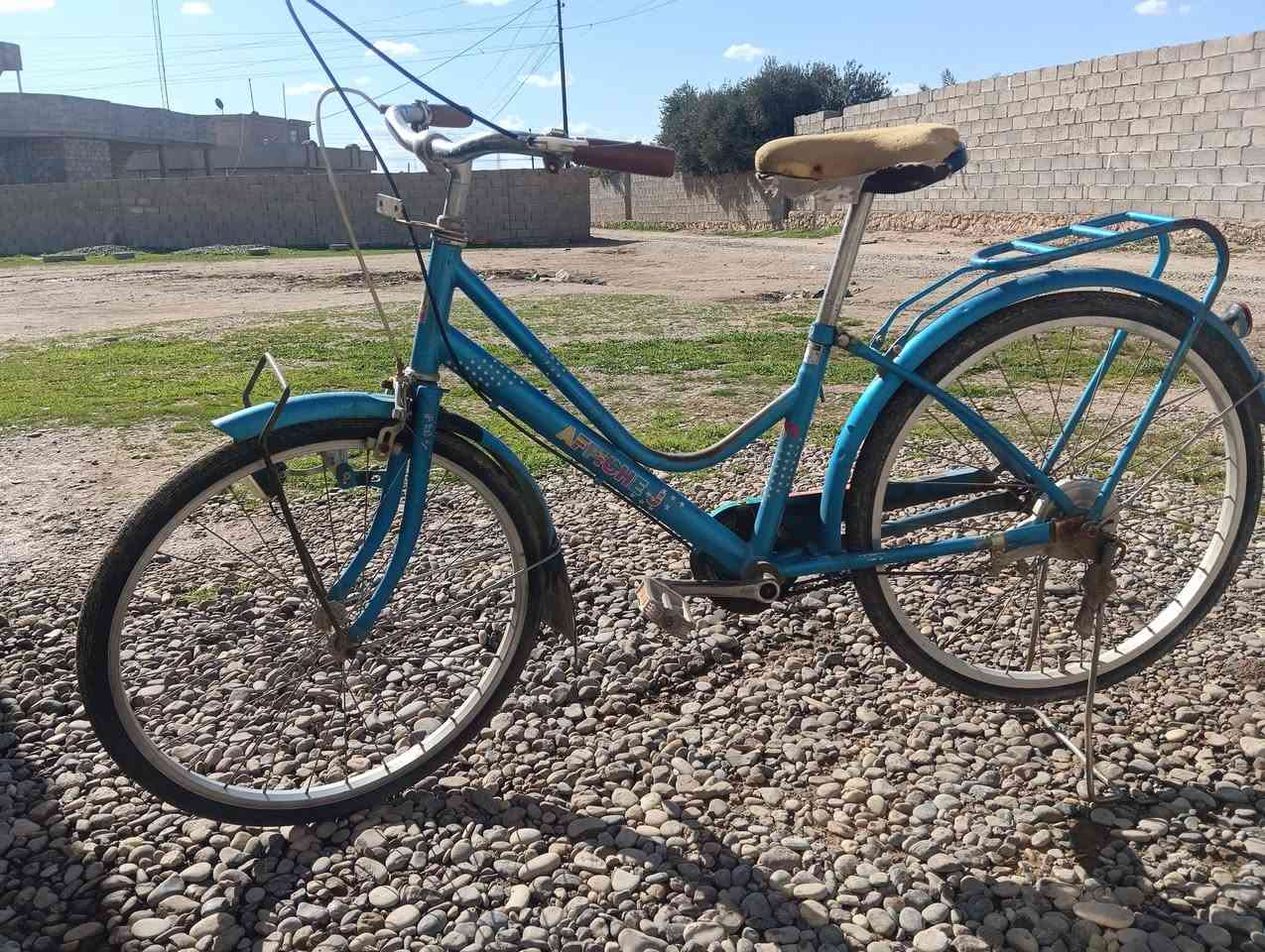 السلام عليكم بايسكل حجم 22 للبيع السعر 55 وبي مجال


**إذا كنت صاحب هذا الإعلان وتريد حذفه لأي سبب، رجاءا أرسل رسالة إلى الدعم الفني**