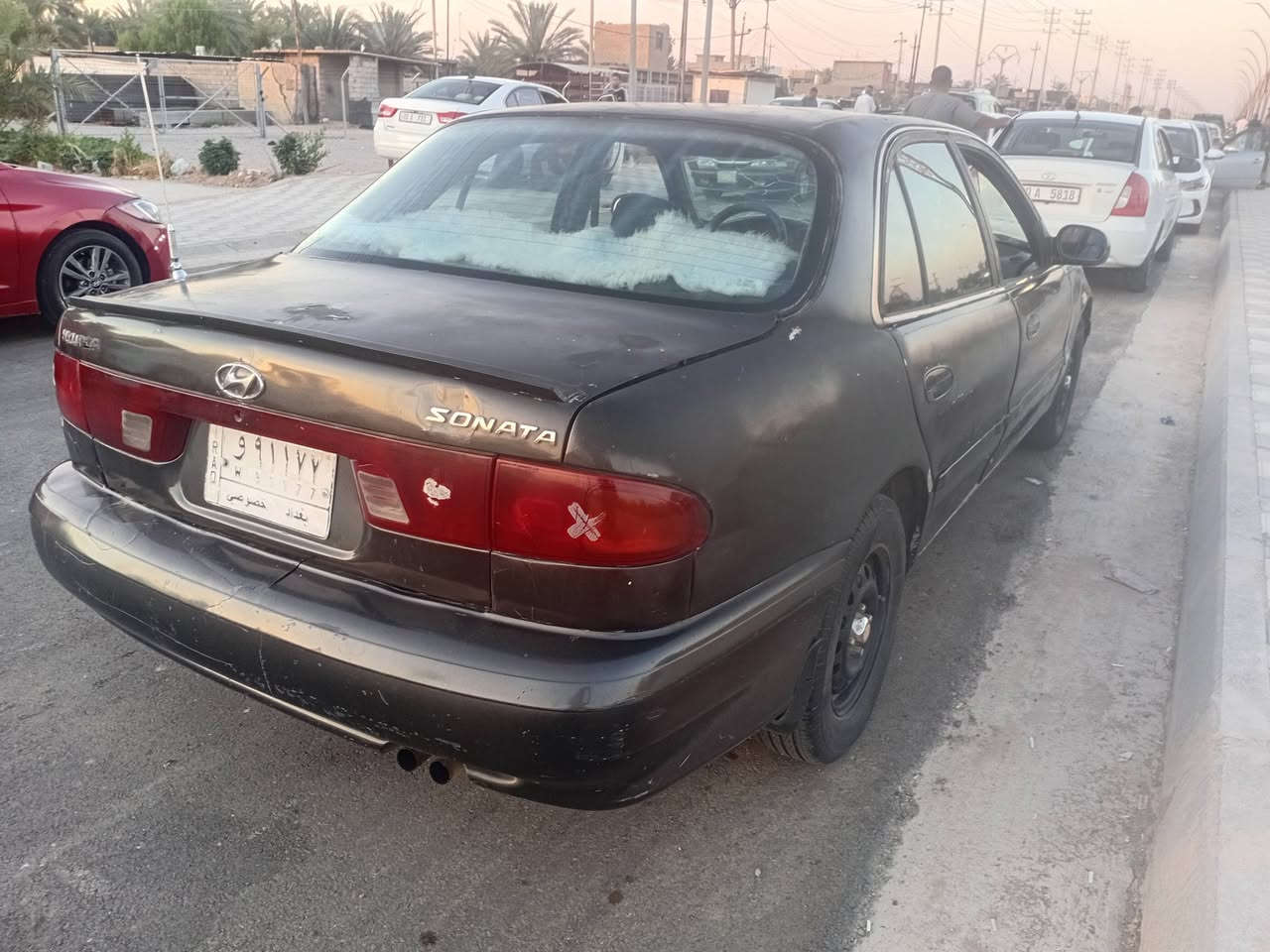 سلام عليكم للبيع سوناته تو 93 رقم بغداد كير مكفول محرك مفتوح خيط بخار ضعيف تبريد شغال سياره جاهزة خير من الله سعرها 34 بيه مجال مكاني بعقوبه اي استفسار اتصل ***********
