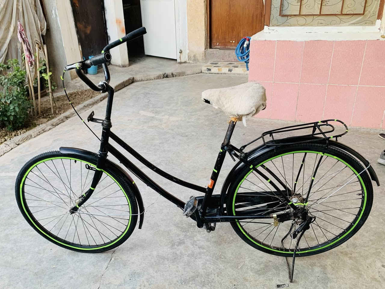 سڵاو هاورێیان پاسکیل تانجی حجم٢٦رەنگی رەش تایە تازە  بێعەیبە ٣گێرە بۆفرۆشتن نرخی ٥٠مەجال


**إذا كنت صاحب هذا الإعلان وتريد حذفه لأي سبب، رجاءا أرسل رسالة إلى الدعم الفني**