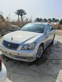 كراون • شاصي ٨٢ • بدون لوحات