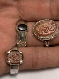 عقيق يماني • منقوش عكسي • قياس ١٥/١٦