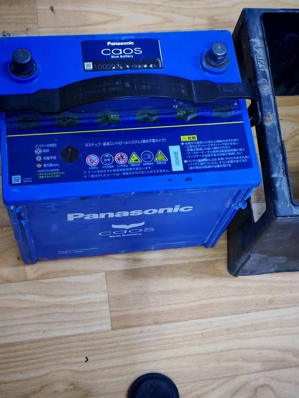 سلام عليكم للبيع بخدمتكم توصيل جميع محافظات العراق *********** تفصيخ اصلي فقط
كشن عكس سايق كهربائية متوفر
