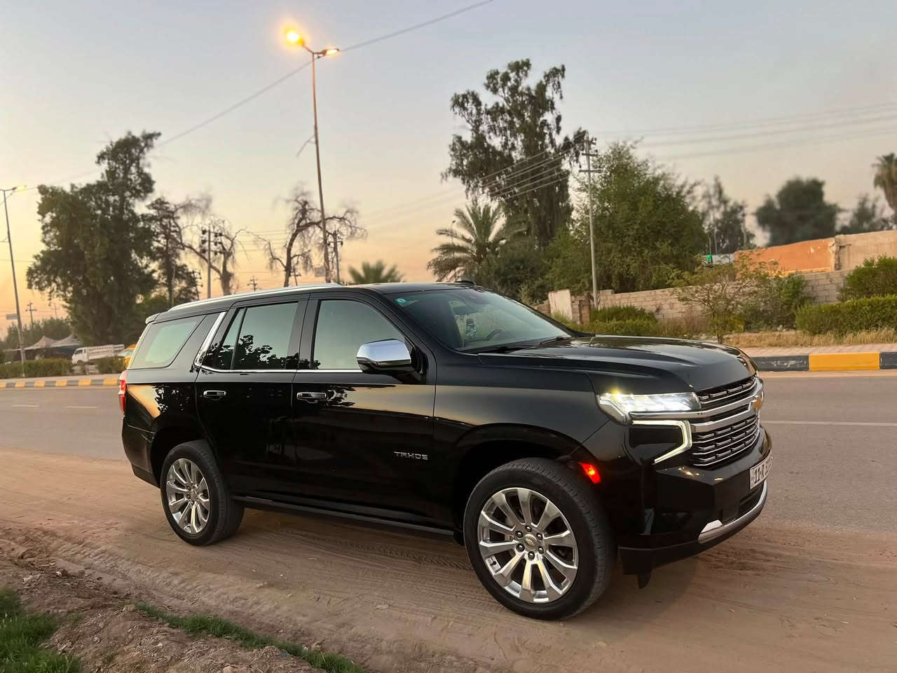 لبيع – شفروليه تاهو 2023 🔥
فول مواصفات (Premier) خليجي 🇸🇦

🚗 الموديل: 2023
🚗 النوع: شفروليه تاهو برايمر
🚗 الوارد: خليجي
🚗 اللون: (اسود ملكي🖤+تغليف كامل افلام الحماية PPF
🚗 العداد: (55الف)

✨ المواصفات:
✔️ محرك 8 سلندر 5.3
✔️ قير أوتوماتيك 10 سرعات
✔️ دفع رباعي+جكات 
✔️ فتحة سقف بانوراما
✔️ شاشة كبيرة + نظام Bose صوت فاخر
✔️ كاميرات 360 + حساسات أمامي وخلفي
✔️ تشغيل بصمة + دخول ذكي
✔️ مقاعد جلد كهرباء مع تبريد وتدفئة
✔️ ثلاجة مدمجة + شاشات خلفية
✔️ مثبت سرعة + نظام النقطة العمياء
✔️ إضاءة LED كاملة 

💎 السيارة بحالة ممتازة (كفاله عامه من الصبغ و الدبل كود ما عدا بارد قليل ))

💰 السعر: (53000$)
📍 الموقع: بابل جبله 

📞 للتواصل: (***********
