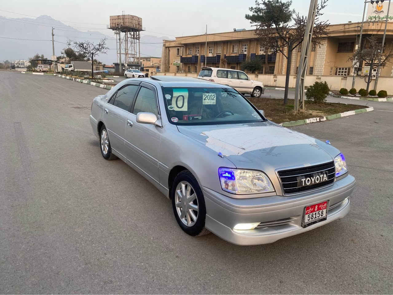 تويوتاكراون مةلـــــيك ٢٠٠٢
لةوينةكان جوانترنةبوگلةيي بكة
ديفورى بجوك ١٧١
براوة بةتامى ساغ 
كيرومةكينةوتةقةورةقةى بةشةرت
جركةو ١٠٠ دولارببرة
٣ دكمةى بةردةو سلايت كوشن كارةبايي
أگةركريارى تيل بكة
*********** رانية, السليمانية
