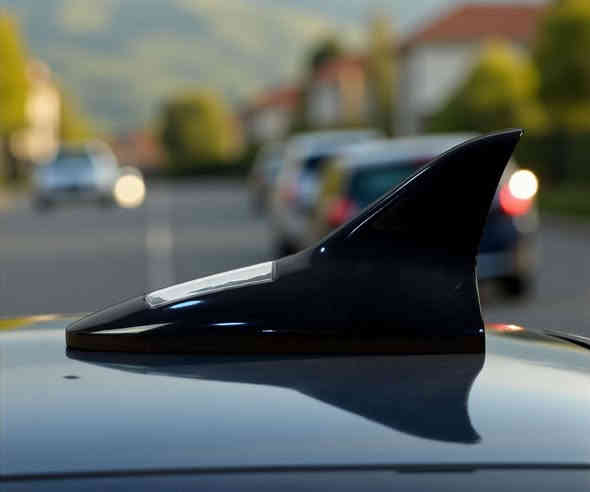 🚗✨ أضف لمسة فخمة وسيارة أكثر أمانًا مع إضاءة زعنفة القرش الشمسية!
☀️ تعمل بالطاقة الشمسية بالكامل – لا تحتاج أسلاك أو شحن يدوي

💡 وميض ذكي تلقائي عند القيادة لتنبيه السيارات الخلفية

⚡ حساسات حركة وضوء مدمجة لتشغيل تلقائي في الليل

🎨 تصميم انسيابي عصري متوفر بثلاثة ألوان (أسود – أبيض – فضي)

💪 مقاومة للمطر والحرارة بفضل الطلاء المعدني المتين

🧲 تركيب فوري بقاعدة لاصقة قوية بدون أي أدوات

جمّل سيارتك واحمِ نفسك على الطريق بأناقة 🦈💫
سعر  القطعة 15الف  فقط  التوصيل مجاني.  
الحجز. خاص. 
***********
