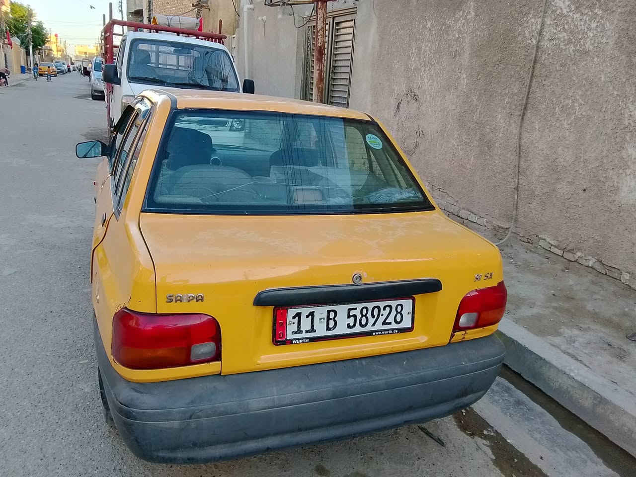 السلام عليكم سايبه مديل 12 هيه مصفره غراامات عليها ينقطع من سعر كير مكينه خير من الله عوزها بس حداديه شواصي معمره تعمير جيد جداً المكان بغداد شهداء العبيدي السعر 26 
***********
