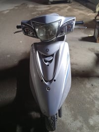 بريز بغبغا للبيع مكاني زعفرانيه دراجه صارله عشر ايام نازله من رمبه جيب...