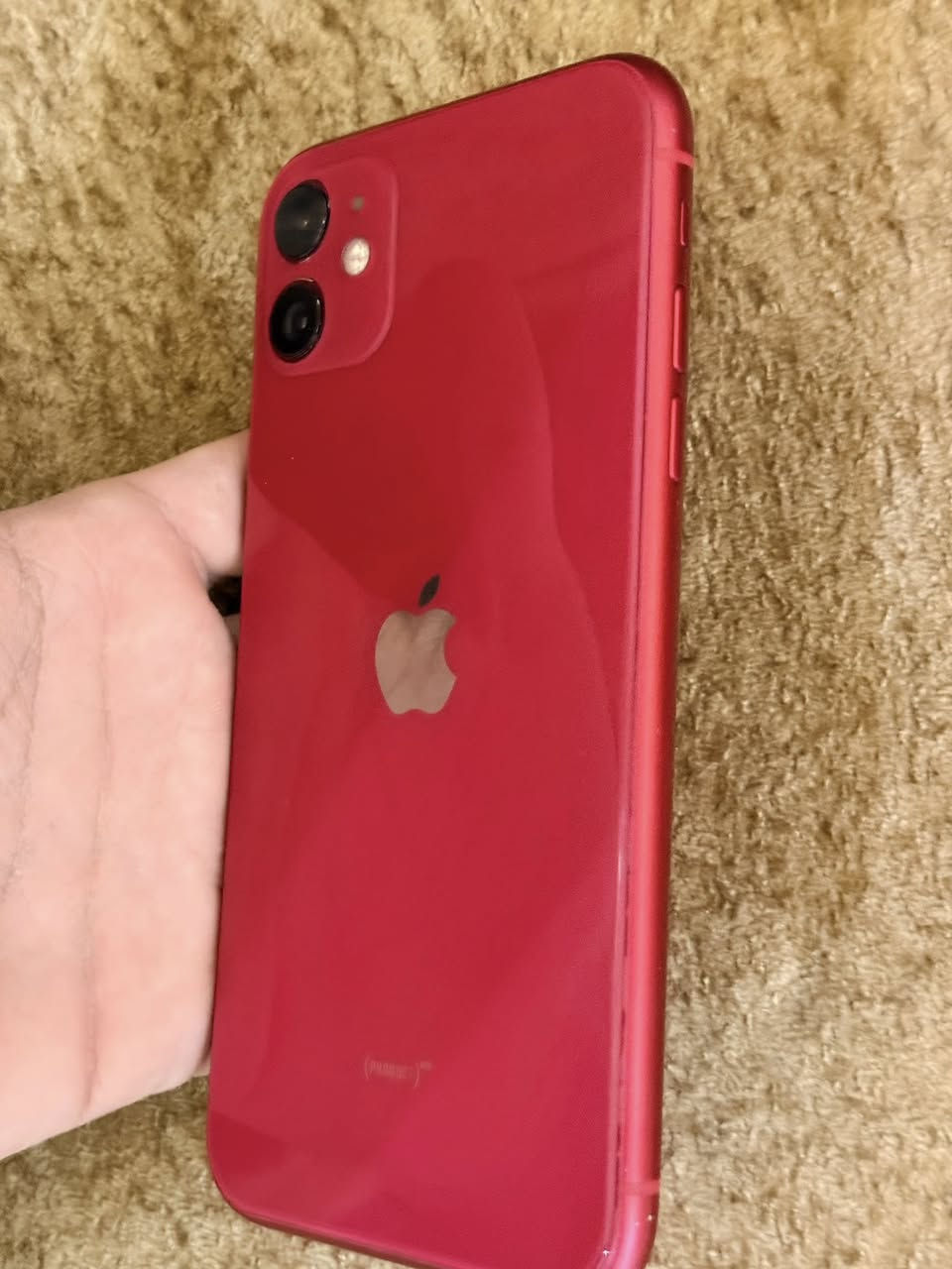 للبيع ايفون 11 عادي
ذ128
بطاريه 77 خدمه مايصفر ابد قطاره 
بلاديه 
لون احمر مميز 
مبدل شاشه اصليه فقط 3 خيارات 
درجه اولى 
ولباقي كله وكاله على
بلاد 
كلشي شغال بي صوت اتصال كله 
على وكاله 
السعر 220 وبي مجال 
عنوان رماادي
 *********** بي واتساب
