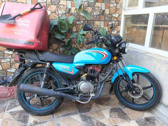 سلام عليكم
دراجة شايننغ موديل 23 للبيع 
مكينة 150 نظام كير رياضي كير بطحة 
دراجة نظيفة حيل اي عيب ما بي 
مرقمة كركوك انكليزي لوحتين شرط تحويل او وكالة الي يعجبك  مطلوب عليها 1800 وبيها مجال شراي يتفضل بخدمته والي بس يعامل ويكسر بسعرها لا يجيني ولا يشغلني 
للتواصل واتساب ‏‪0770 979 6888
