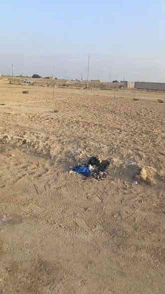 معروض لدينا في المكتب قطعة ارض المساحة 200 م حي الجوادين كافة الخدمات متوفرة بيع مستعجل سعره 13 مليون ومجال الاتصال على *********** ابو علي الاسدي
