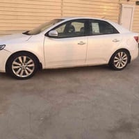 سيراتو موديل 2011 رقم اربيل سنويه صاقطه  السياره فول مواصفات بصمه فتحه...