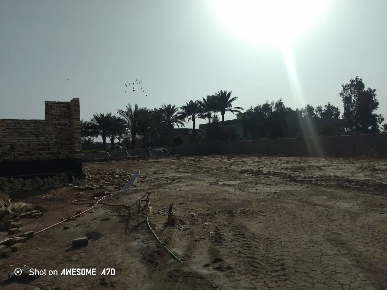 السلام عليكم هيكل للبيع المساحه الكليه 500 متر طابو زراعي سند 25 تحويل مباشر باسم المشتري متوفره كل الخدمات الورديه ظهر علي ابن الحسن ابو هدمه ارض الشارع 10 امتار بالتقسيم الجديد السعر 75 وبي مجال الاستفسار مراجعه مكتب عقارات الحسام اتصل على رقم الهاتف ***********+*********** اخوكم ابو مومل
