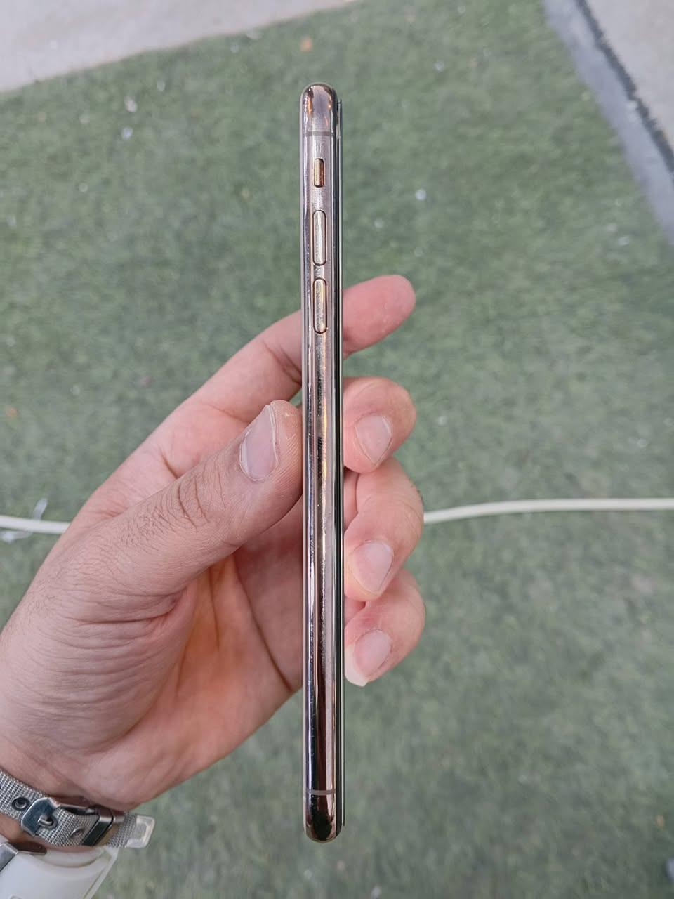 السلام عليكم للبيع ايفون Xs max 
ذاكرة 64 بطارية 78 جهاز وتر ممفتوح ولا مبدل بي اي قطعة 
مشكلة الجهاز فقط الفطور ب بلازمه والضهر وفيس ايدي مشكلة الباقي كلة كفالة عامة كله شغال وبلادي ممفتوح سعر 120 بي مجال حك الجية مكان بغداد شراي اتصل 
***********
