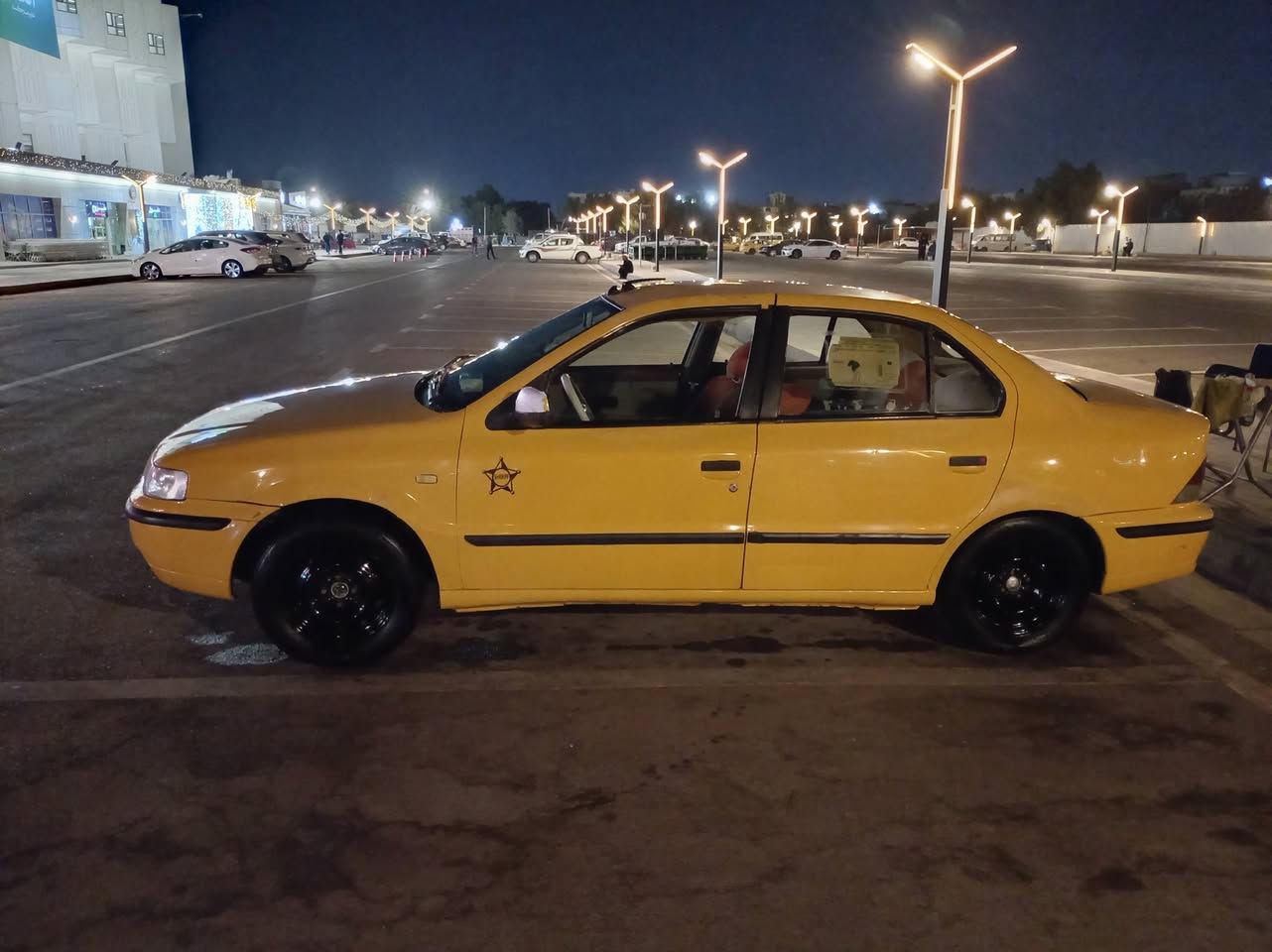 سلام عليكم سمد ٢٠١١ سياره حلوه وغضمتها حلوه السياره بيها بدايت تبخير تفئه تبريد منقص غاز السياره رايده ٣٢ وبيه مجال قليل حك الجيه مكاني الشعب ***********
