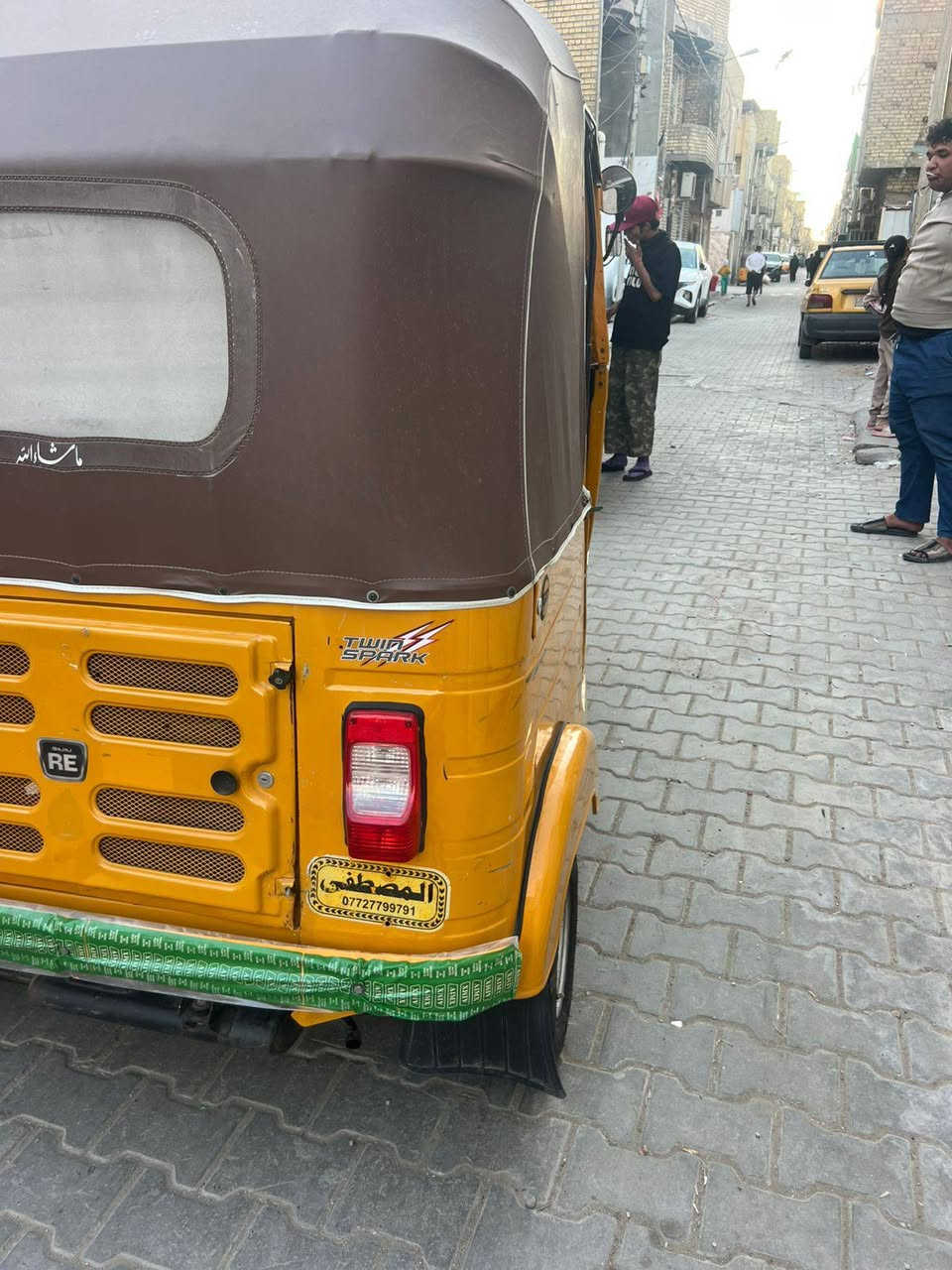 السلام عليكم تكتك 2020 شهر 11 رقم وسنويه تحويل ثاني يوم كفاله عامه لا ضربه ولا صبغ معمره بس دوس مكينه بلاديه تخم تاير جديد كهربائيات كلهه شغاله نقصهه بس بجم بياع شراي ماتعامل ويا بدون مفاشل *********** اتصل واني خادم
