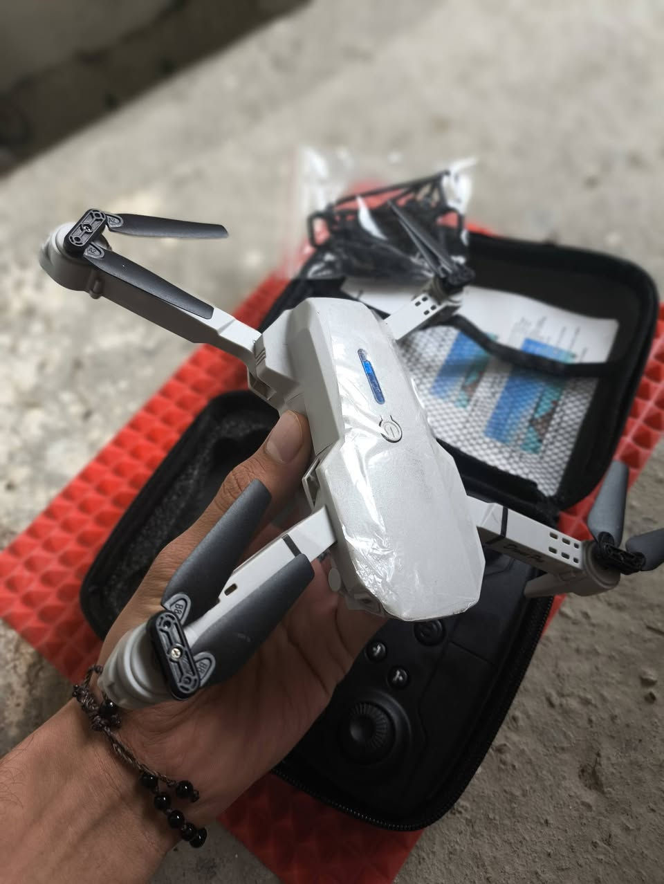 درون E88 برو اول تم 25 الف مع التوصيل


**إذا كنت صاحب هذا الإعلان وتريد حذفه لأي سبب، رجاءا أرسل رسالة إلى الدعم الفني**