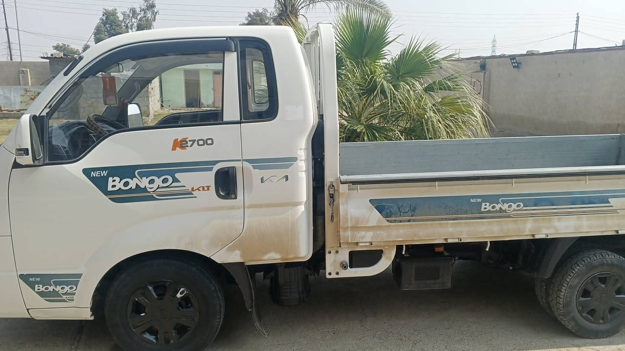 سلام عليكم ورحمه الله وبركاته كيا لبيع 2023السيارة مكفولة من عدة رعصة خفيفة محرك كير واكسل مكفولات شواصي مكفولة سيارة خير من الله رقم السيارة بغداد نكليزي تحويل ثاني يوم السعر 160 وبيها مجال لطيبين الاستفسار الرقم *********** وجزيل الشكر
