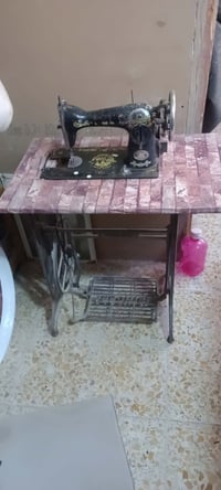 مكينة خياطة • شغالة • كوفه