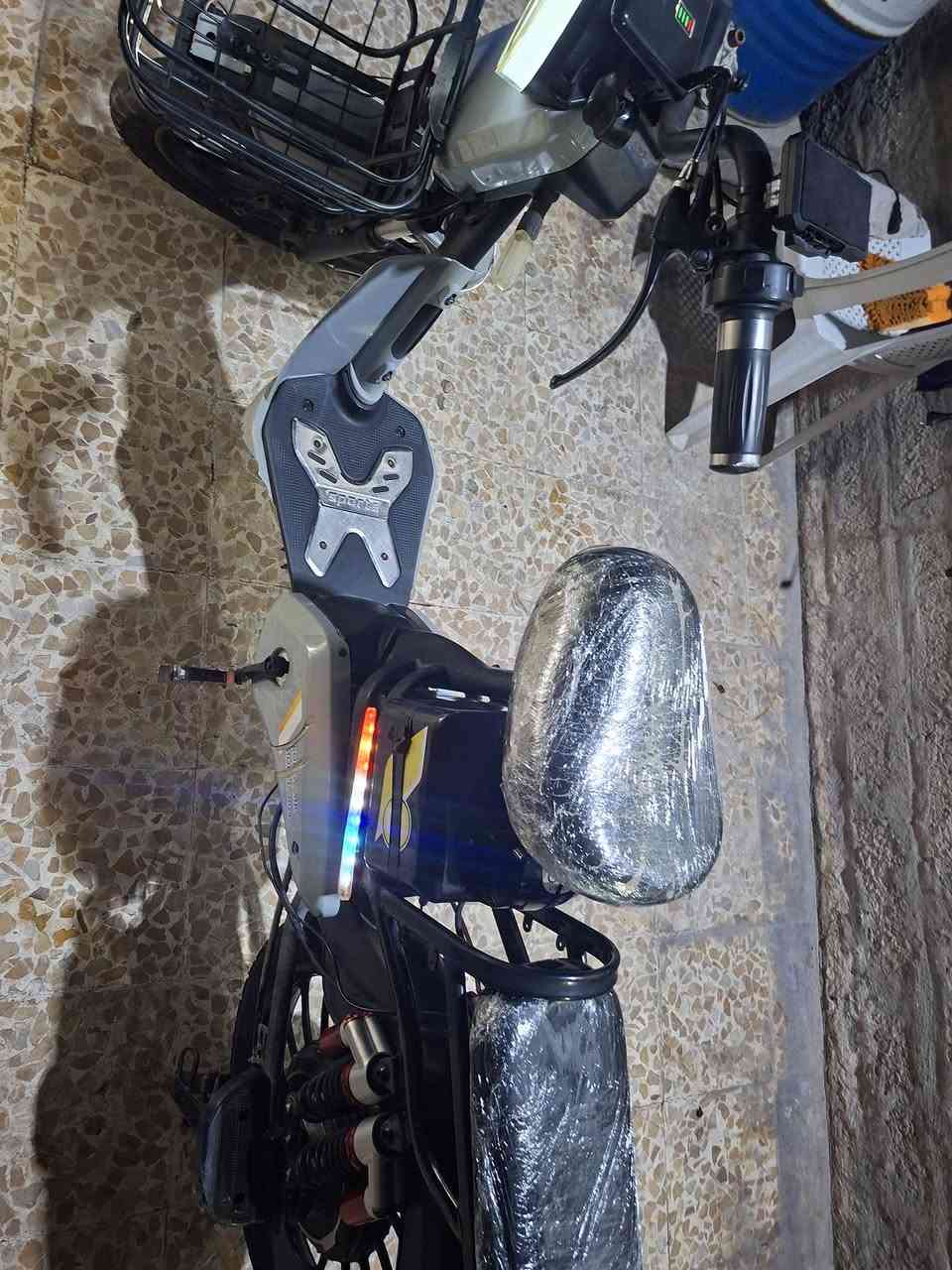 السلام عليكم للبيع ماطور شحن حجم ٢٠ مابي اي نقص كلوا شرط الفحص ادفع سعر عجبني ابيعك اتصل على الرقم *********** المكان موصل جامع النعيمي
