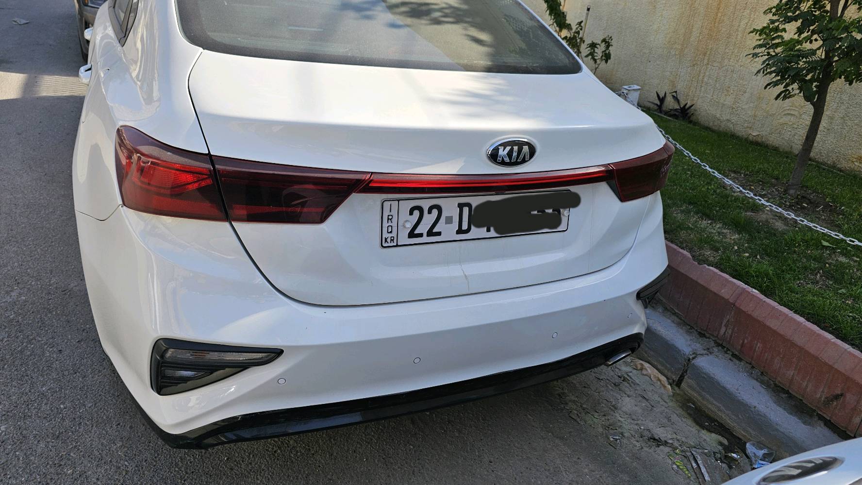 السلام عليكم

 للبيع فقط بدون مراوس  کیا فورتی 2021 لون ابيض رقم اربيل

 حادث امامي وخلفي ، جاهزة مكملة  تشغل وتطلع

السعر 130 بيه مجال حق العملة والجية

صور الحادث اليشتري يدلل موجودات وكلشي يريد تفاصيل يدلل

 ماشيه 44800 ميل الاف قابلة للزيادة

مواصفات السياره🔽

 1️⃣ شاشه جبيره + کامره دواره
 2️⃣ تحكم استيرن كل الجهات
 3️⃣ ثلاث انظمه قياده / سبورت / نورمال / سمارت
 4️⃣ ويل كب دسكاات خلفي امامي
 5️⃣ بلوتوث + اواكس 
 6️⃣رادار امامی
 7️⃣ نضام تحديد مسار للسياقه الالكترونية
 8️⃣ مانع انزلاق + كروز سرعة
 9️⃣محرك 2000 شرط بدون دوانز 
🔟 حساس خلفي

السياره سيرفس كامل دهن فلاتر وبانزين محسن كلة
 السياره  بأسم شركه  وسنويه لحد 2027/3

رقمي للاستفسار ***********
العنوان بغداد حي جميلة