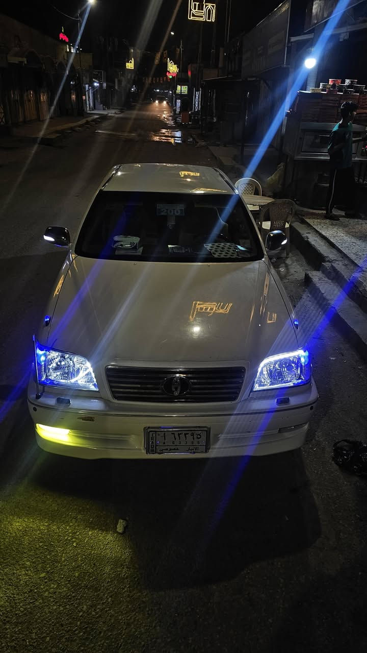 السلام عليكم 
ملكه 2002
رقم انبار مشروع وطني مداور 
قماره 
غرفه جلد 
تبريد قطعتين+ثلاجه 
اربع دكم اصل 
ستيرن كهرباء 
كشنات كهرباء 
سياره ما عايزه شي 
مكانه ديوانيه 
السعر ١١٠ وبيه مجال 
الستفسار اتصال ***********
