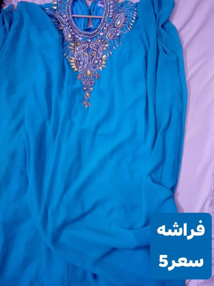 ملابس كولش نظيفه وستايل واسعار جدا مناسبه وعندي احذيه قياس 41و37الحابه تراسلني واتساب ***********
