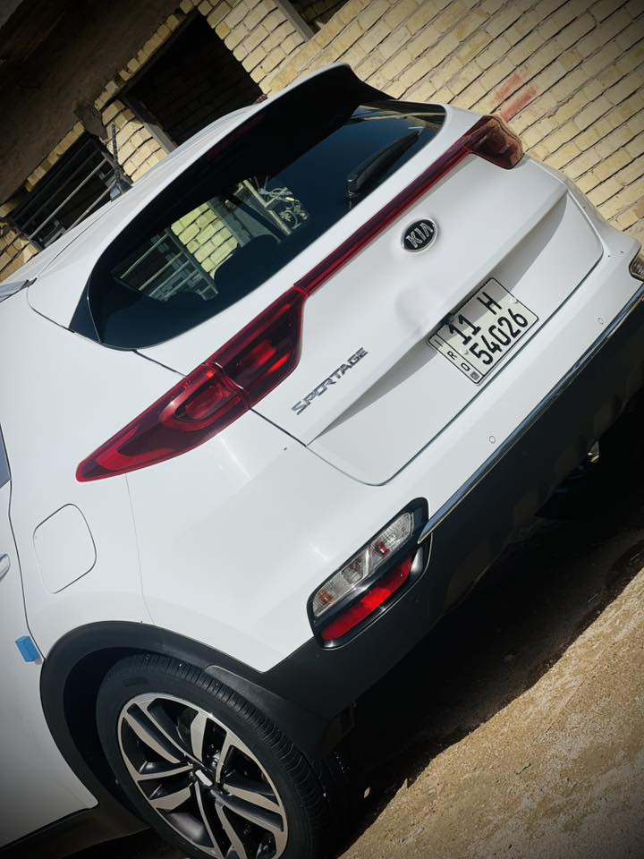 سلام عليكم
للبيع سبورتج موديل 20 خليجي 
هزه ورقم وسنويه كله جديد 
ماشيه ٨٦ 
فول تحكم ستيرن 
شاشه وكامره 
كشنات جلد 
دخل حمصي 
قطعتين تبريد 
اشاير مري + مري شفط 
حساس امامي + جانبي + خلفي 
شاشه اعطال 
يدات نيكل 
اسبير منازل 
مكفوله من ضربه وصبغ وتبدل 
فقط بارد كد إصبعين مامبين 
مكاني بغداد الدوره أو اليوسفيه 
سعر ١٩٥ وبيه مجال 
***********
