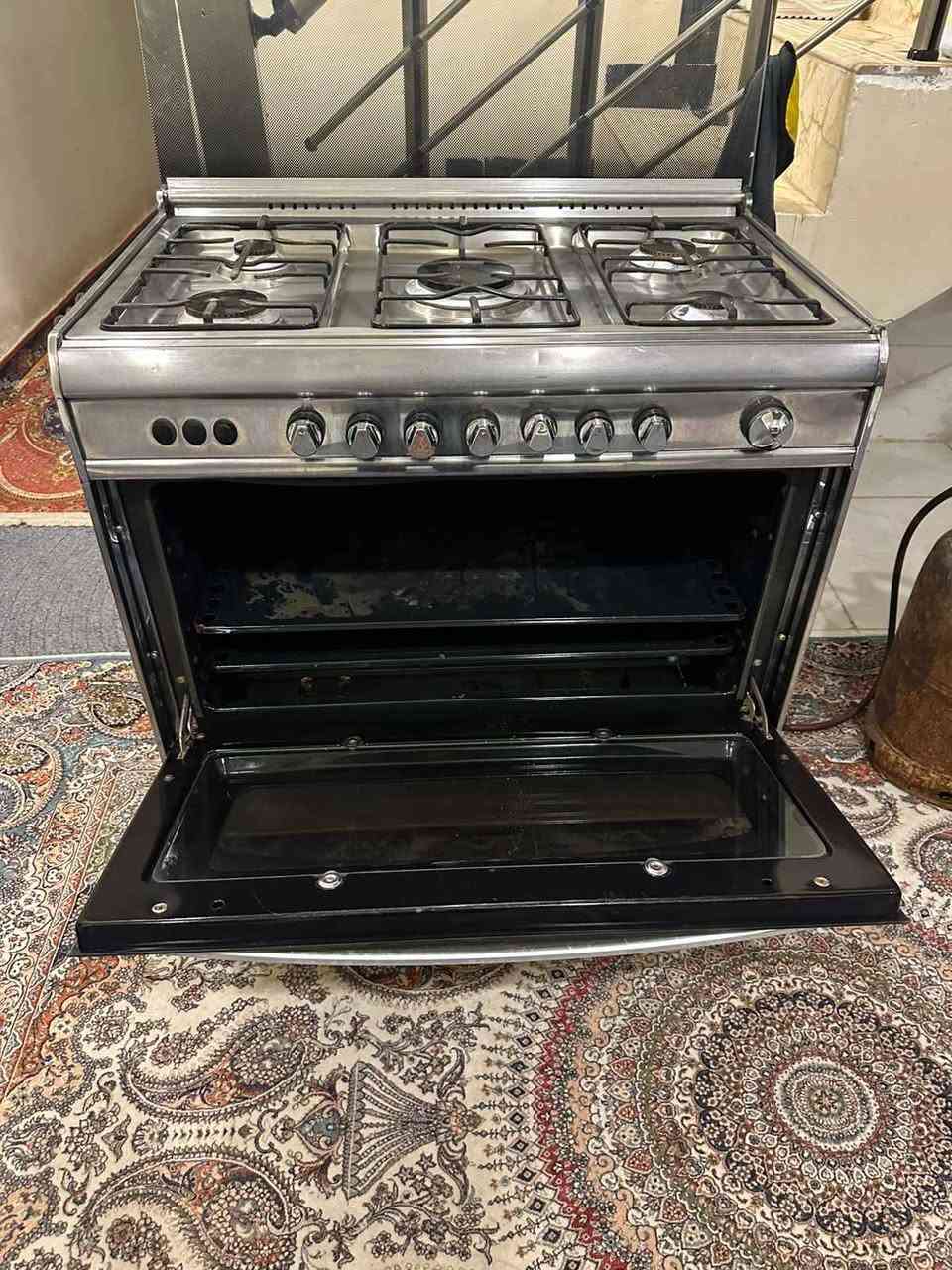 طباخ مستخدم نضيف ب 240 او مراوس ب 4 عيون مقابل فرق ويكون نضيف بغداد, العراق


**إذا كنت صاحب هذا الإعلان وتريد حذفه لأي سبب، رجاءا أرسل رسالة إلى الدعم الفني**