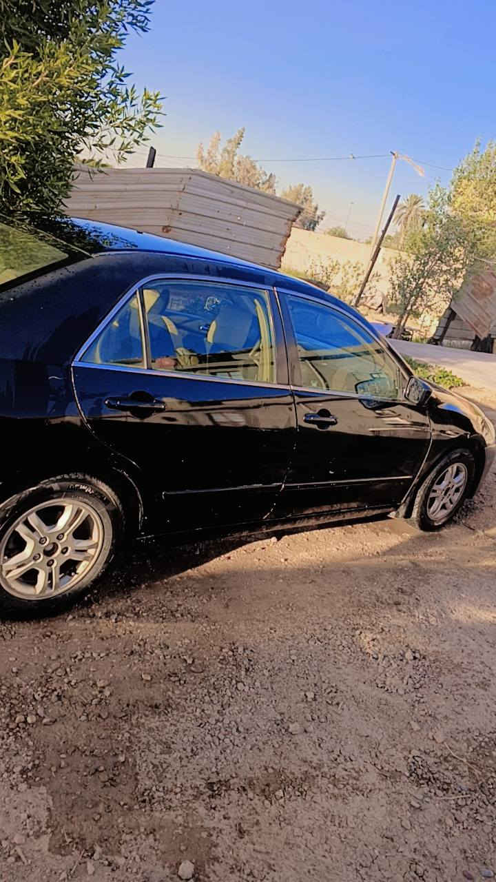 سلام عليكم هوندا اكورد للبيع موديل 2007 وارد خليجي ضررها چاملغ امامي كير مكينه مكفوله صدر  امامي خلفي تخم تأير منضومة تبريد جديده كهربائيات كولها شغاله السعر 55 أو بيها مجال مكاني بغداد المحمودية رقمي ***********
***********
