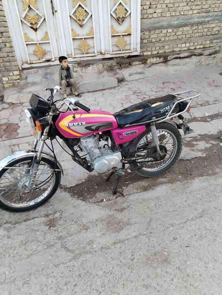 سلام عليكم اربعه كير مديل ١٤رقم وسنويه رقم نكليزي دراجه جاهزه مكينه تخبل كهربائيات كله شغاله سعر ٥٠٠ وبيه مجال قليل مكان كوت العزه قديمه ***********
