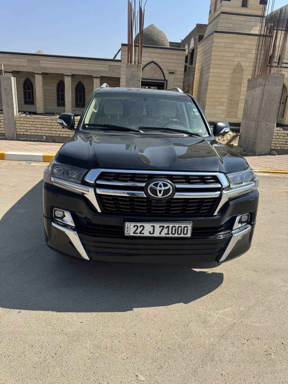 سلام عليكم للبيع لاندكروز 2017 محرك (8) السياره مكفوله من الصبغ والتبديل و التكحيل فقط بلقماره مكانات جلح السياره ماشيه 212الف 
ملاحظه/ رقم السياره مو وياه 
السعر/480 وبيه مجال 
السياره شرط التحويل
***********
مكان السياره/ صلاح الدين بيجي 
وكلشي اكو بلسوك
