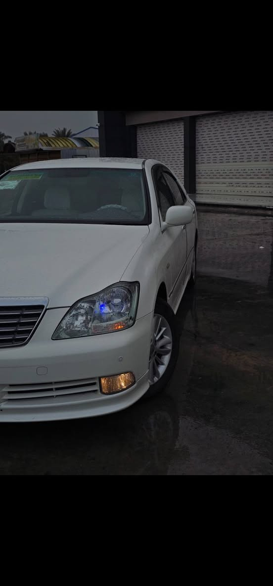 للبيع شاهينه موديل 2004  اصل
قرار 48 رقم بصره 
( مداور ثاني يوم)  
 3دكم
 برده خلفيه 
6بصمات
 إشارة ترحيب عنده الاقتراب 
مري شفط
 تنزيل وتصعيد الجام اوتو 
 6بصمات 
مسجل 6اقراص سيدي +بلوتوث ومضخم
 مثبت سرعه 
 داخل سلفر 
لايت دوار كرستال 5قطع
 كشنات الأمامية كهربائيه
 تبريد قطعتين 
وبعد بيهة مواصفات الجناي يعرفهة 
 مكان بغداد او ديالى 
سعرها 150وبيها مجال بسيط للشراي
***********
