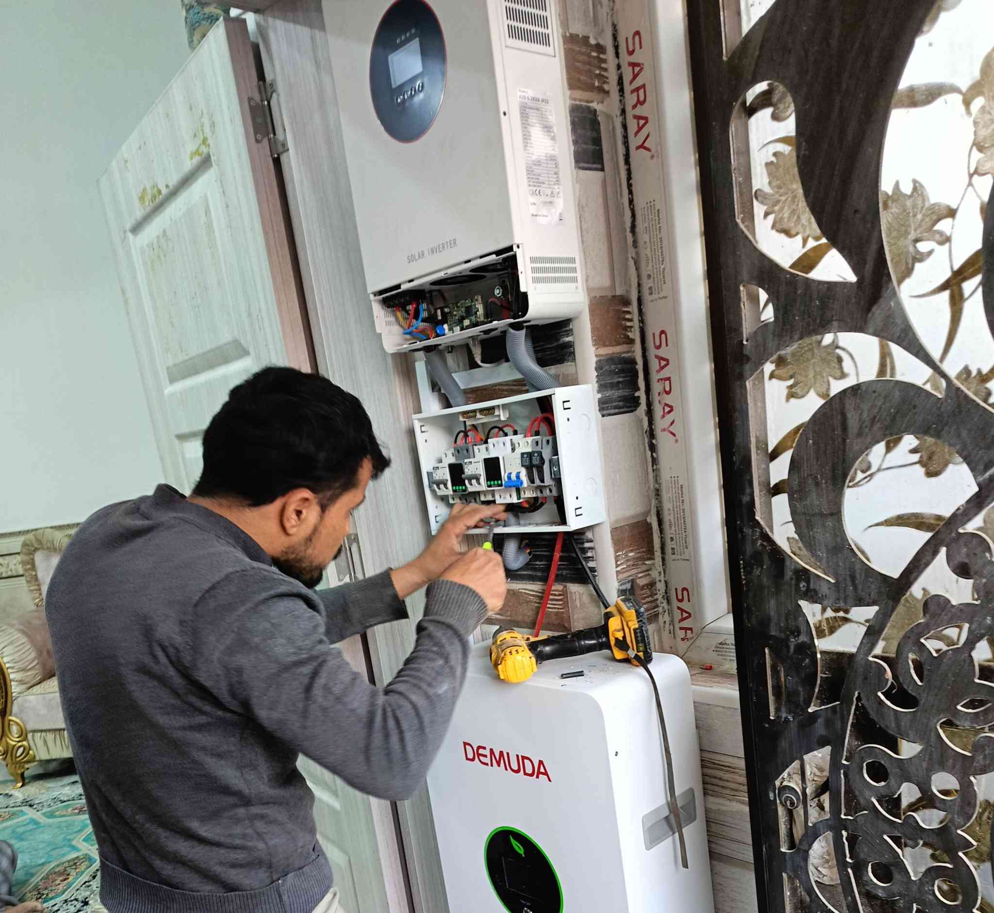 ودّع انقطاع الكهرباء! مكتب ضوء القمر للطاقه الشمسيه..
حوّل بيتك إلى نظام طاقة شمسية حديث ووفّر فاتورة الكهرباء 👌
✔️ ألواح شمسية أصلية
✔️ إنفيرتر كفاءة عالية
✔️ بطاريات ضمان رسمي..
...... لسنا الوحيدين لكننا الافضل في الدقه وسرعه التنصيب في جوده وكثافه عاليه

📞 اتصل الآن واحصل   ***********...... او ***********
