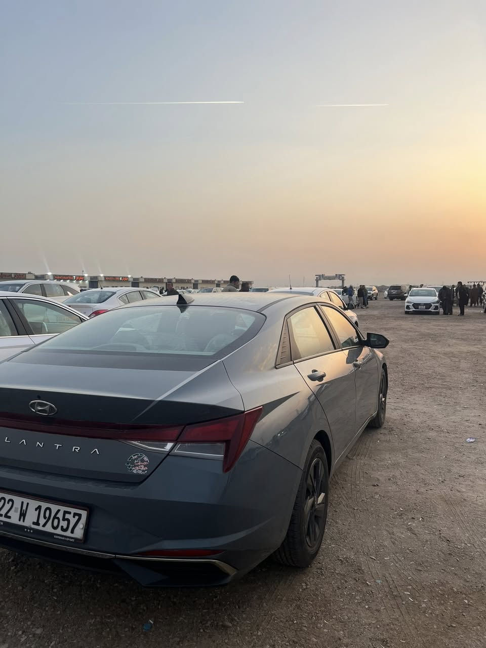 سلام عليكم النترا 2023 لون سمنتي سيارة نضيفه وهاذا صورها رقمها أربيل حرة تريد تحويل تريد وكاله سيارة أي حادث ب عراق مابيها مواصفات مايحتاج اسولفهن معروفات عنوان بصرة مركز المديه ***********
