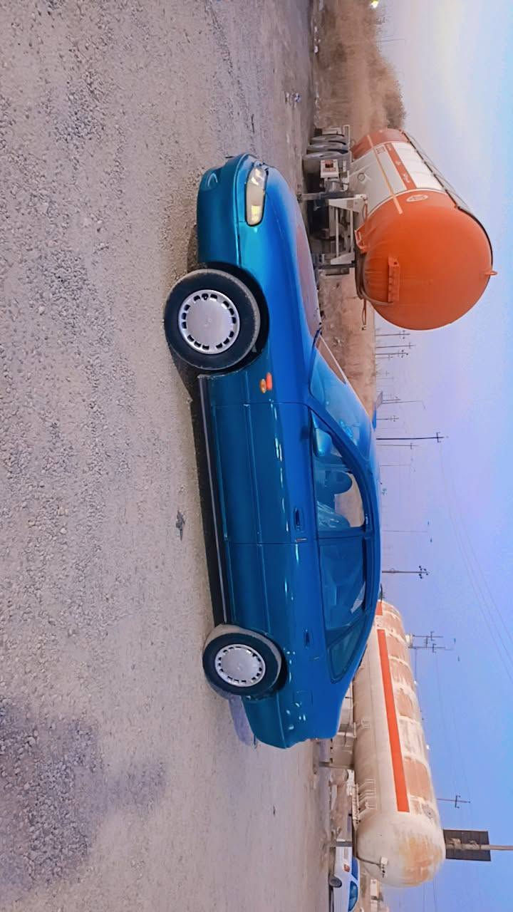 مازدا فاسولي موديل 1994 ارم بلاستيك نوي كرايته وه ارمي هه زه كرايه كيرومكينه ي بي عه يب وه نها ده نكي بتلي ديت ته بريده سيلايته بيش و بشتي مه كه بسه ليدراني نيه كاره بايي هه مووي ايش ده كات توندو توله زور ارم بلاستيكي نوي كرايته وه حه زه كه ي به ناوخوت بكه ارم بلاستيكه كه ي اكه رمشته ري تيل بكه***********
