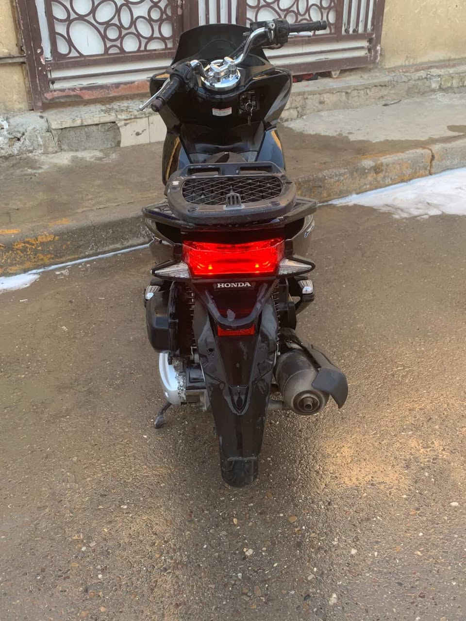 دراجه بي سي اكس جيل الثاني دراجه نضيفه وميكينتهه بلادي برغي ما مفتوح عارضهه ب1800 وبيهه مجال ***********
