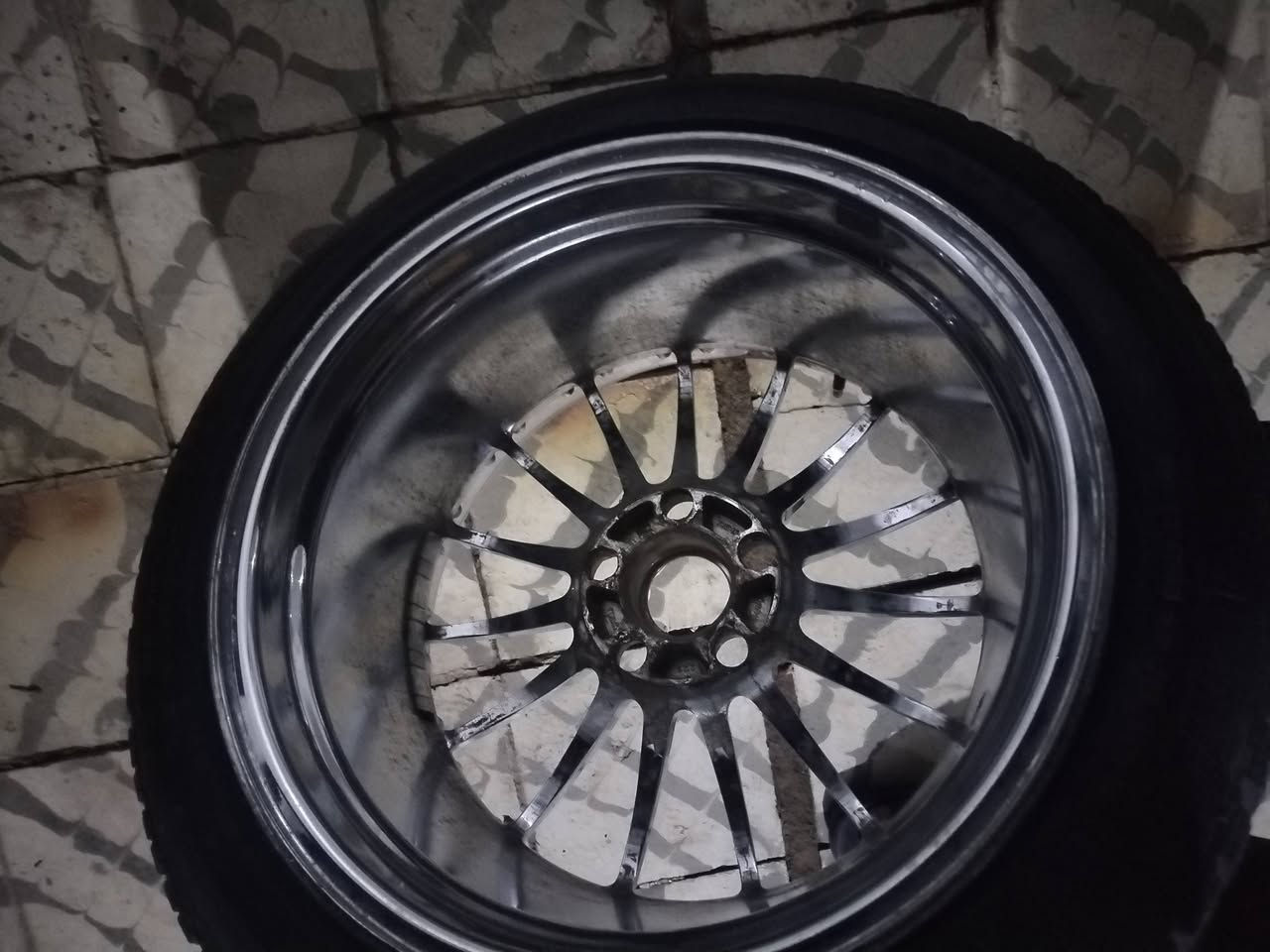 ويل كب للبيع مستعجل قيم واخذ واحد خلفي والثاني امامي
***********
