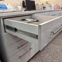 كاونتر • ٣م • HDF