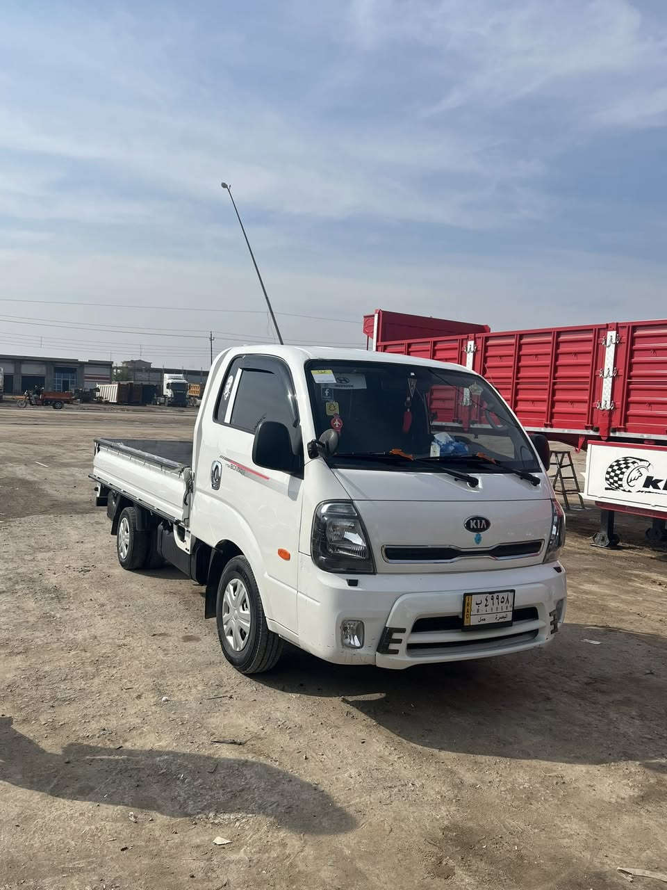 من رخصت الادمن كيه بنكو ٢٠ ٢٠سياره جاهزه مكفوله ما عدى البنيد مكينه نص بنص مكان بصره الدير رقم الهاتف ***********
