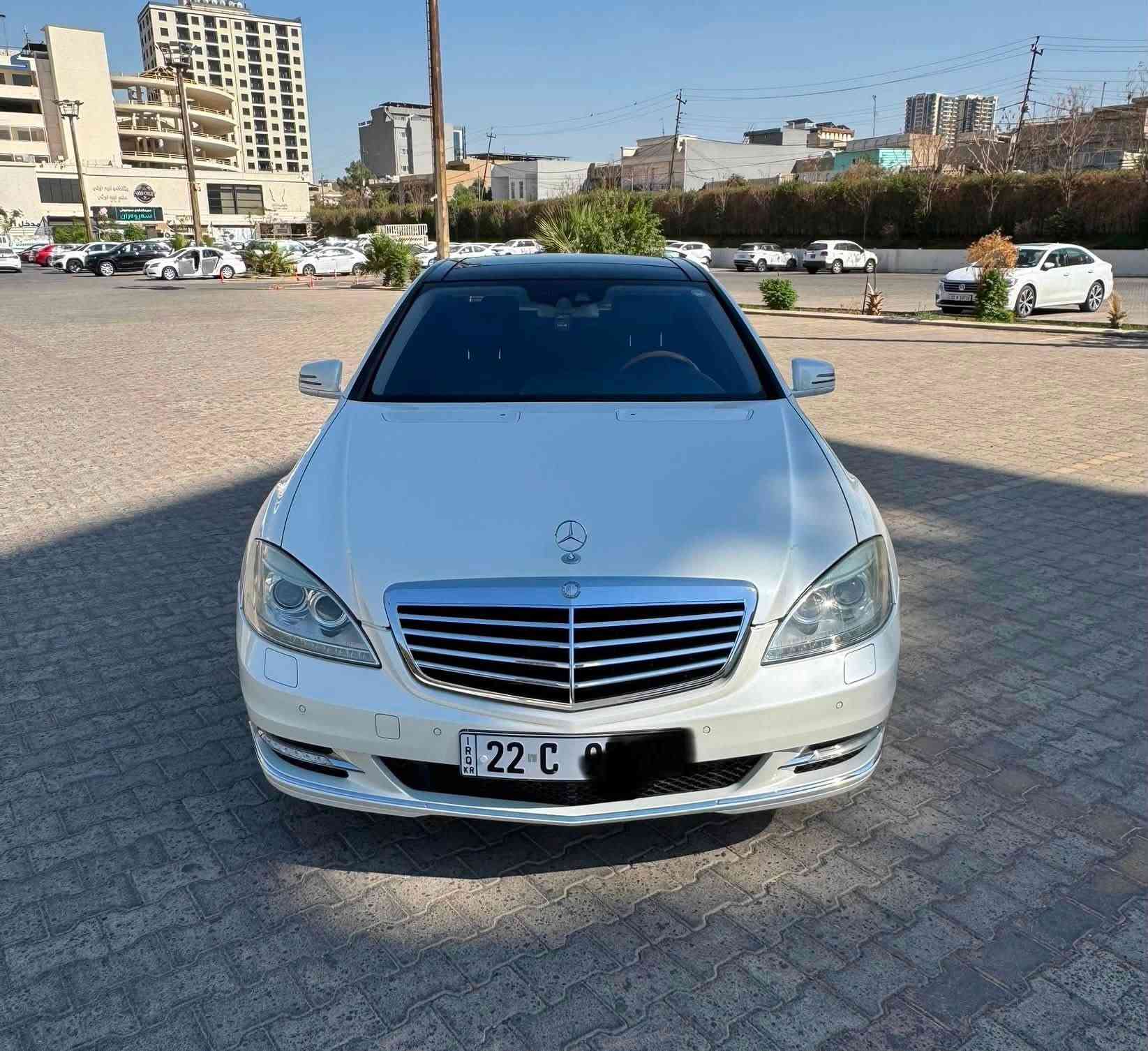 مارسيدس s350 موديل ٢٠١٠
سيارة مكفولة دعامي للدعامية ماكو شي حتا دعامية ما مسبوغ و بلادي، سيارة ١٥٦ الف كيلومتر ماشي و سماعات بلادي شركة موجود، فول مواسفات بسمة. بانوراما ناضور ليلي كشنات تبريد و تدفية و خزن خلفي و امامي صندوق شفت باب بسمة و باب شفت باب لارج بردات ثلاث شاشات و ميز طعام سنوية جديد حتا ٢٠٣٠ سيارة حيل نظيف على وزع شركة. 
مكاني اربيل ***********
