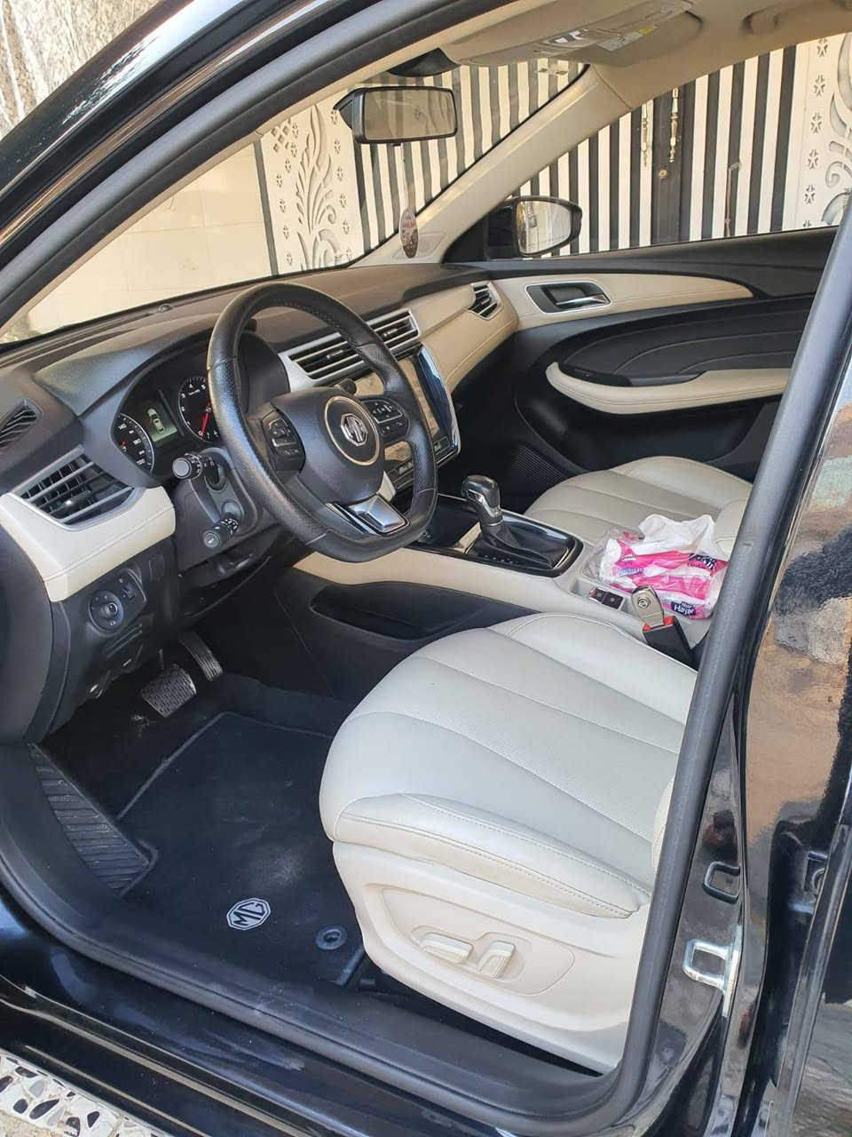 ايمجي5لوكجري فول فول هيج هيجي نيه هه مووي بشرت شوخيكيي هه له دركا هيجي تري نيه 45روشتوه سياريكي زور زور خاوينه يك دينار مسروفي تيدانيه بشرت *********** أربيل, العراق
