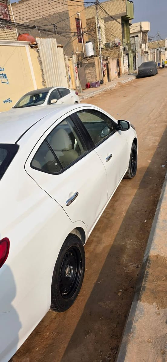 نيسان صني موديل 2025 كفاله من ضربه وصبغ وتبديل ماشيه 30 بيه طختين بسيطات ومامعدلهن محرك وكير وتبريد كله جديد مواصفاتهه اشاير بالمري شاشه كبيره حساسات خلفيه ABS تبريد خلفي سعرها 125  وبيه مجال
للاستفسار : ***********
