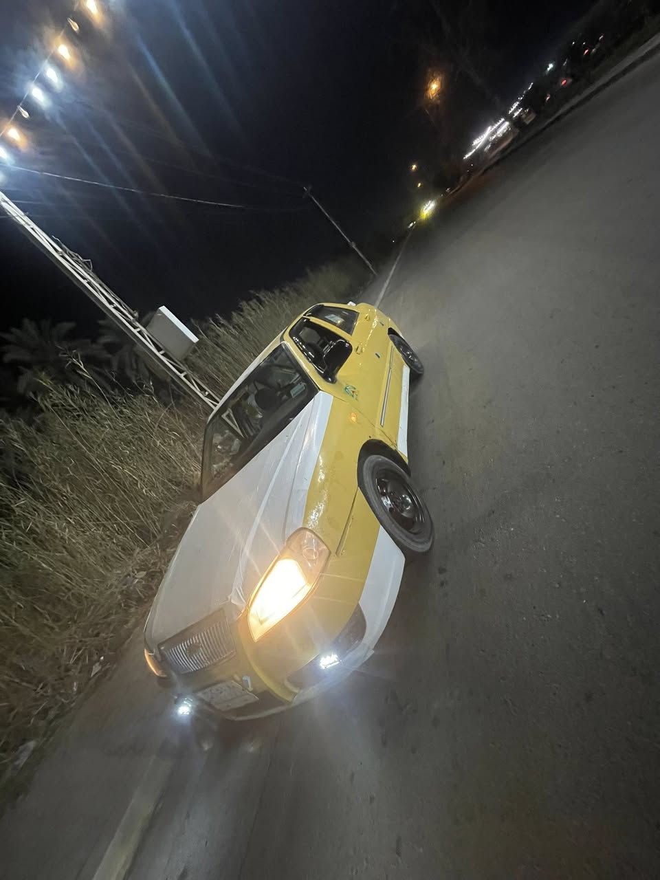 سلام عليكم شيري كوين موديل 2010راعيها شايل من مكانه وجهازه مغلق ابيع اتكفل سرقه وعشائر كير مكينه مكفولات مكينه محور بساتم سيفيه ماتعوج ولف سنويه لغايه29يله تصقط مصفره السياره مستمسكات راعيها موجوده ورقمه موجود بس مغلق صدر امامي خلفي حديد دوشمه جديده كهربايات كله شغاله لايت زنون شادلها تخم تاير جديد سبير جديد مسجل ٤ سماعات شغاله رايده ب١٢ وبيها مجال حك الجيه مكاني بغداد سلمان باك ***********
