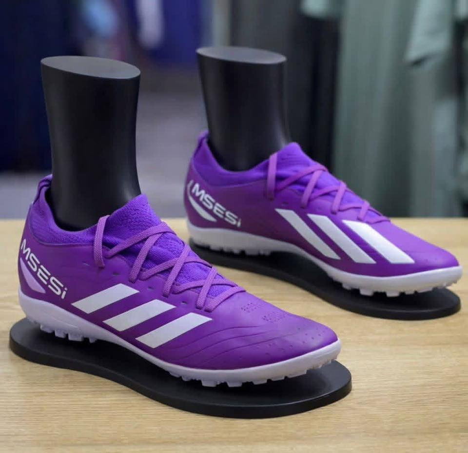 السعر عليه تخفيض لان قطع اخيرة
لحكوا اخر قياسات 

اي قطعة تريدها دز صورتها واتساب وانطيك سعرها 

***********
