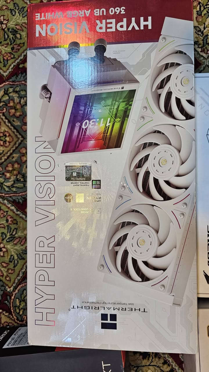 كيس وشاشة اولد
هاي اند استخدام اقل شهر 
 للبيع شراي اتصال او وتساب فقط...
***********
👇👇
شاشة ASUS ROG SWIFT OLED 2K 0.03ms 480hz
 شاشة نادرة سعر جديدة بال مليون وسبعميه 

كيس lian Li combat version وميحتاج احجي عن كيس الأغلب يعرفو
9 فان فول RGB تلاثة كت 

مذربورد  AORUS B850 ELITE

معالج واحد من أقوى معالجات بالساحة AMD RYZEN 7 9800X3D

كرت نسخه نادرة وغاليه  بهل فئة AMD AORUS  OC ELITE rx9070 XT

باورسبلايFSP PSU 850W VITA GOLD PCI5 3.1 WHITE

رامات Tforce DDR5 32GB 30CL 6000HZ

مبرد تلاثة فان يجي بشاشة  تعرض فديوهات ومعلومات القطع THERMALRIGHT HYPER VISION 360 UB LCD WHITE

هارد جيل الخامس فائق السرعة ADDLINK NVME G55 1TB GEN5

شرط الفحص استخدام قليل جداً اقل شهر بعدها جيس كراتين القطع كلهم موجودين نظافة 100٪ قطرة تراب ما عليها
سعر الكيس والشاشة من الأخير 5 مليون
لا اتعبك ولا اتعبني شراي تعال عل رقم اتصال او وتساب

قطع جانبيه
اذا تحب تشتريها بسعر حلو
مايك خارجي بلوييتي
ماوس اتاك شارك أعلى فئة R5 Ultra
ماوس باد طلب خاص حجم كبير جداً
ستريم دكت قطعة اختصارات وتحكم خارجيه
شاشة حجم 15.5 للدسكورد 
UPS 1KV فاربر اونلاين
فيغرات للسيت اب هم عندي بسعر مناسب
