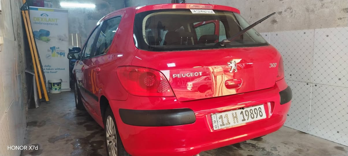 بيجو 307 موديل 2006 للبيع صدر امامي خلفي كله جديد تبريد ثلج السياره خير من الله العنوان حي البساتين الشعب رقم الهاتف ***********  السعر 50
