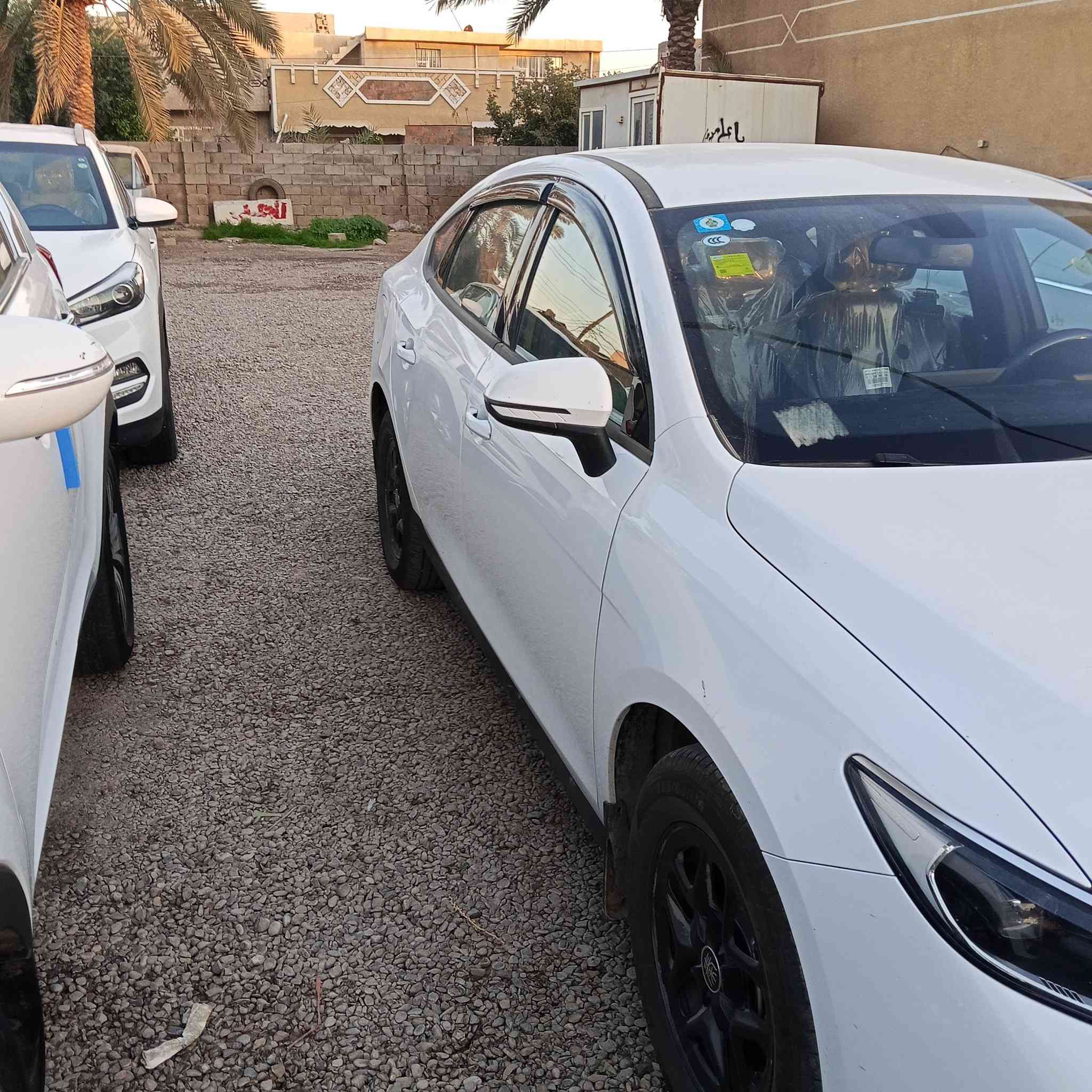 بي واي دي
الموديل 2025
ماشيه 6000الف 
الرقم بغداد 
كفاله عامه 
الموصفات معروفه 
برمجه كاملا عربي 
مدوشمه الكعيات 
مدوشمه الصندوق
مخلفن الستيرن 
كل ملاحقات موجوده شاحنه المنفاخ المثلث 
السعر 121ورقه كامله جاهزه بس تركب
***********
