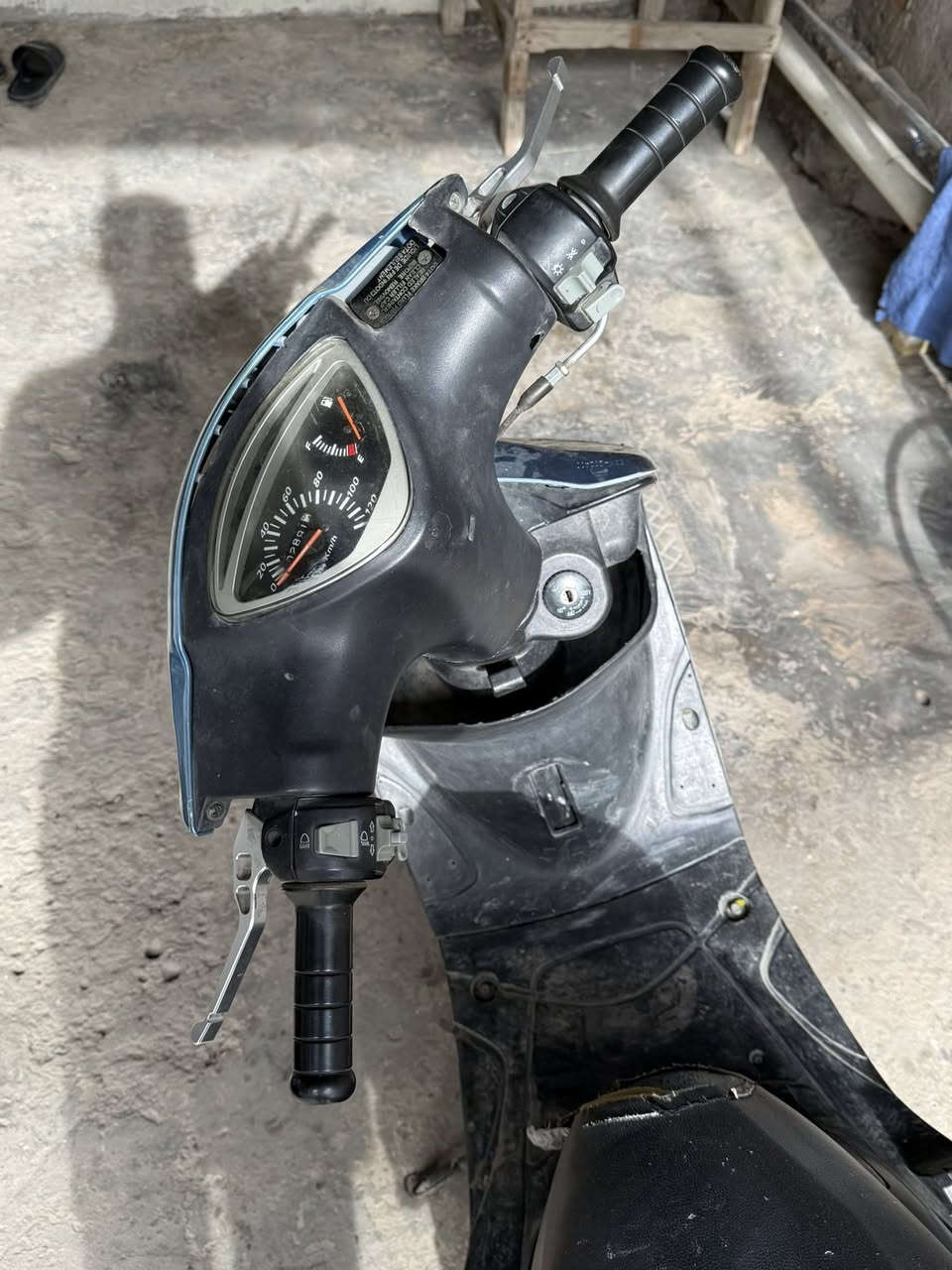 سلام عليكم دراجه ماكس 
نضيفه محركه حلو دراجه كله تخبل وبيه دزويد 
بيه نقوصات قليله دراجه سعره 500قفل  
ورجائن لي ما يعجبه لا يدخل ولا يتعب روحه


**إذا كنت صاحب هذا الإعلان وتريد حذفه لأي سبب، رجاءا أرسل رسالة إلى الدعم الفني**