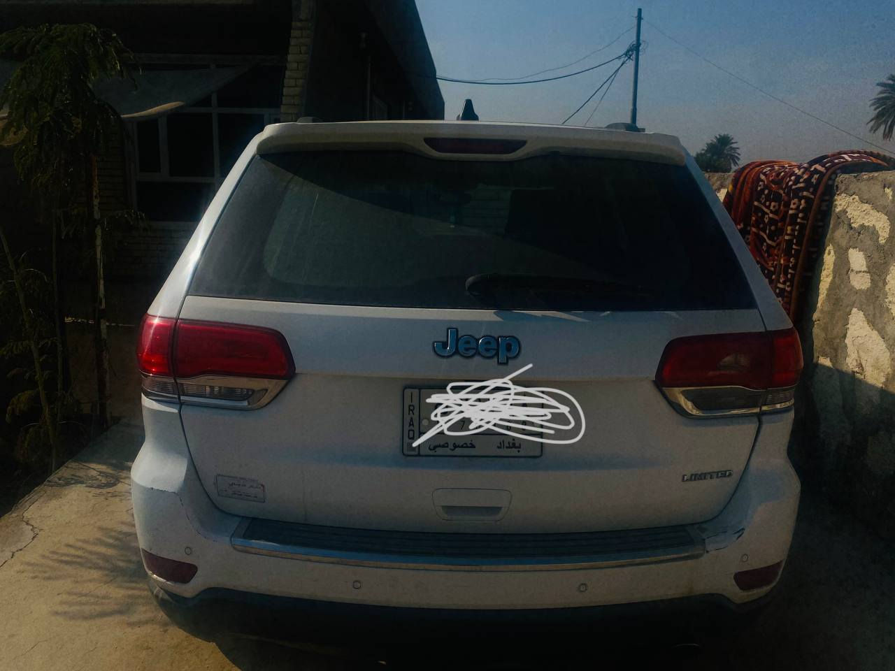 بيع،،،،  نقدد او مراوس... جيب فول مواصفات لمتد كراند شيروكي 2017 فول مواصفات بونراما  فول للاخيرر رقم بغداد 
ضبغ؛؛؛  4 قطع  شرط بدون دواخل شرط  سياره جاهز ه من كلشي 
  السعر ❗❗❗عل اتصال  ‭0771 163 3010‬
